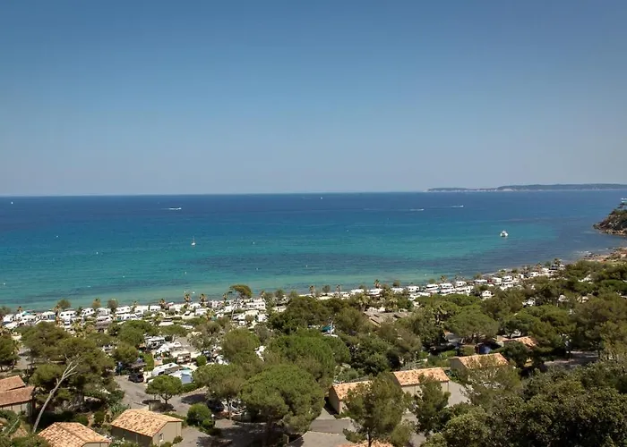 Camping Le Camp Du Domaine