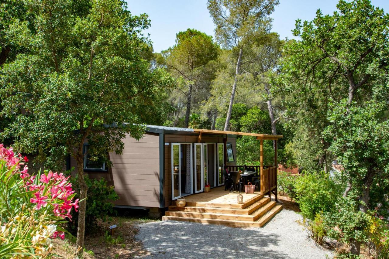 Le Camp Du Domaine